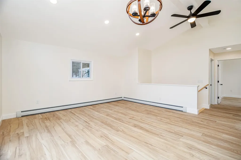 8 King Arthur Drive Farmington NH 03835