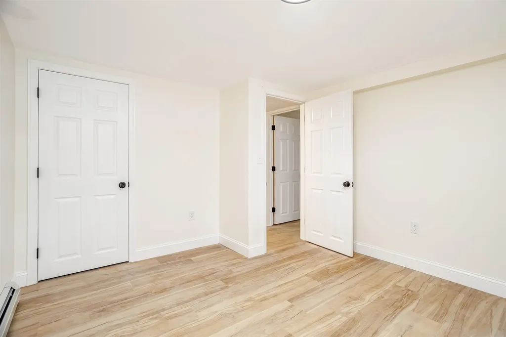 8 King Arthur Drive Farmington NH 03835