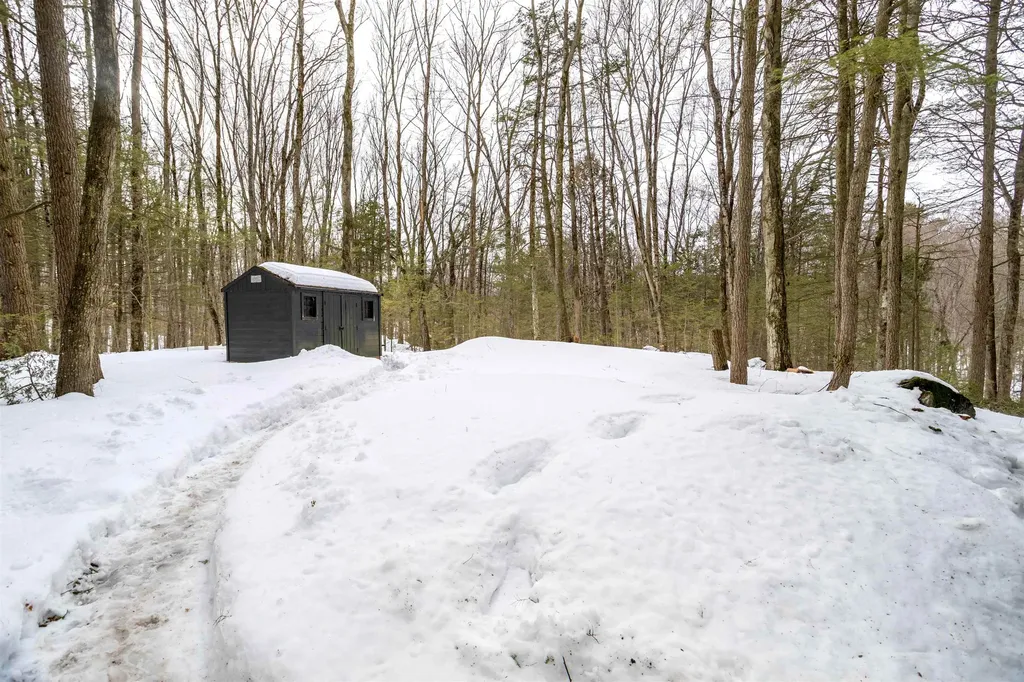 8 King Arthur Drive Farmington NH 03835