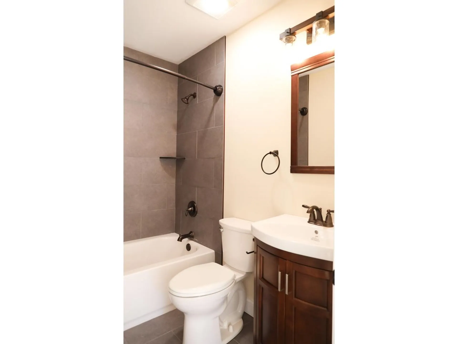 6-8 Chase Street Burlington VT 05401