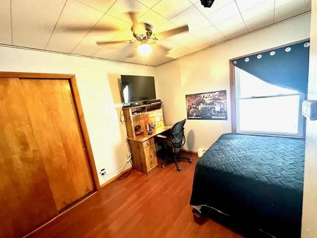 942 Main Street Albany VT 05820