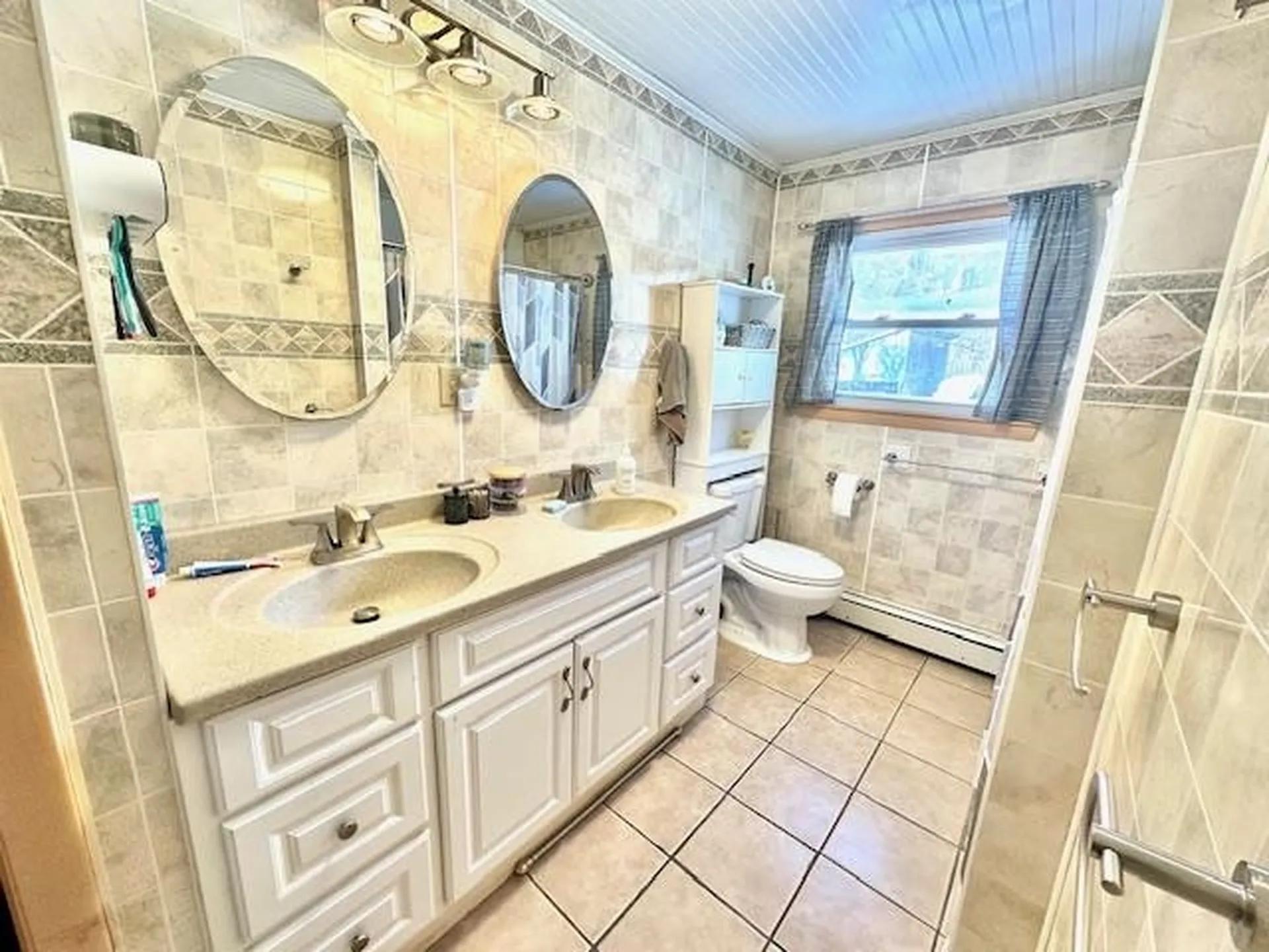 942 Main Street Albany VT 05820