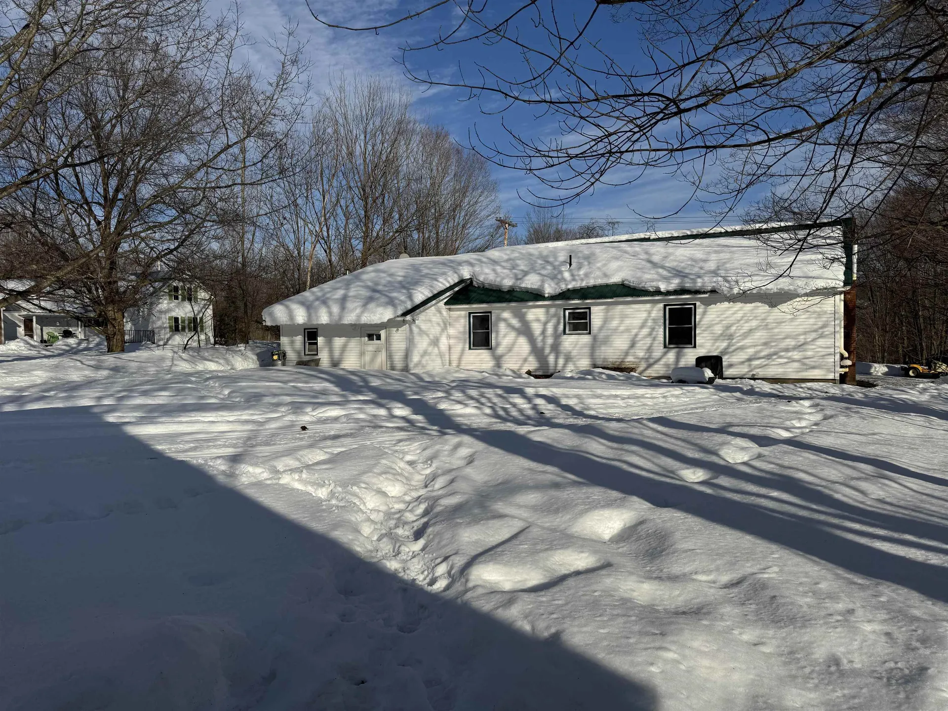 942 Main Street Albany VT 05820