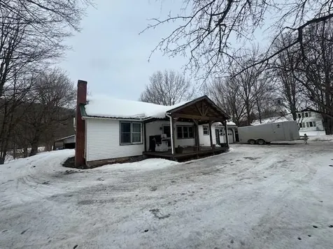 942 Main Street Albany VT 05820