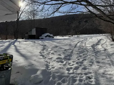 942 Main Street Albany VT 05820