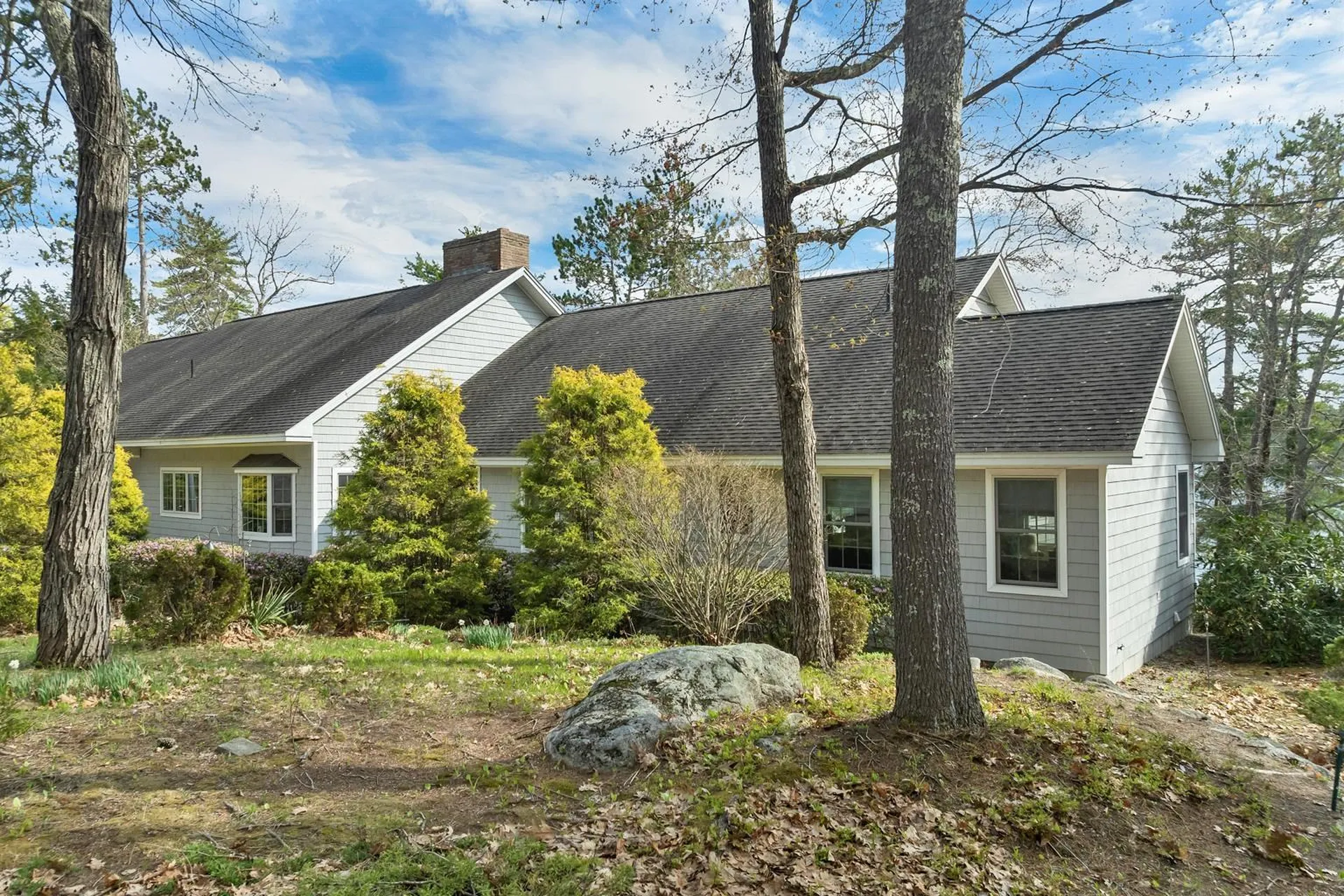 6 Governor Wentworth Highway Tuftonboro NH 03816