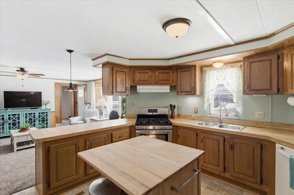 838 Middlewood Road Williston VT 05495