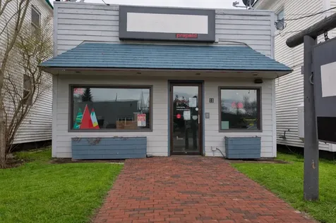 11 Bridge Street Colebrook NH 03576