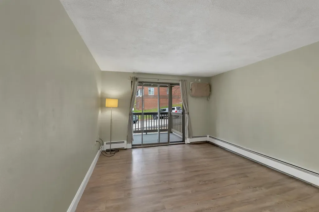 31 Andrew Street Manchester NH 03104