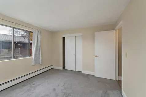 31 Andrew Street Manchester NH 03104