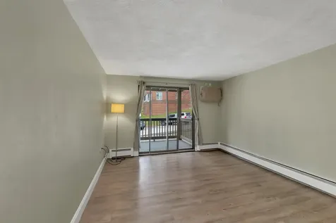 31 Andrew Street Manchester NH 03104