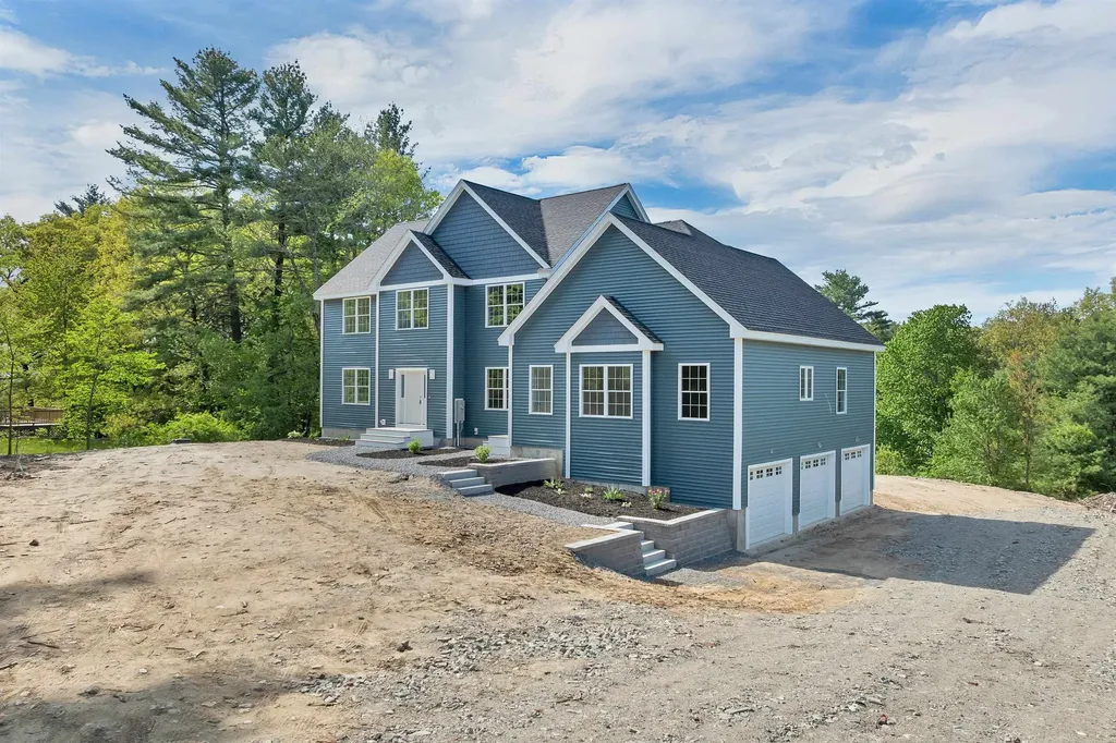 8 Wiley Hill Road Londonderry NH 03053