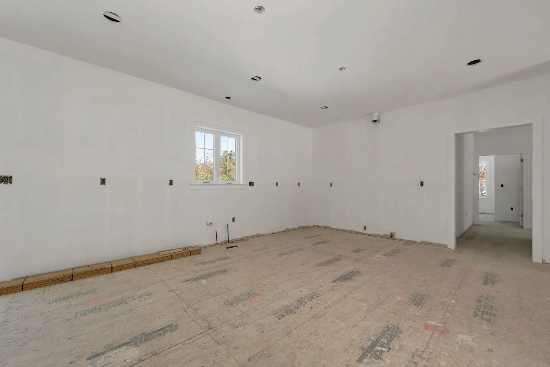 8 Wiley Hill Road Londonderry NH 03053