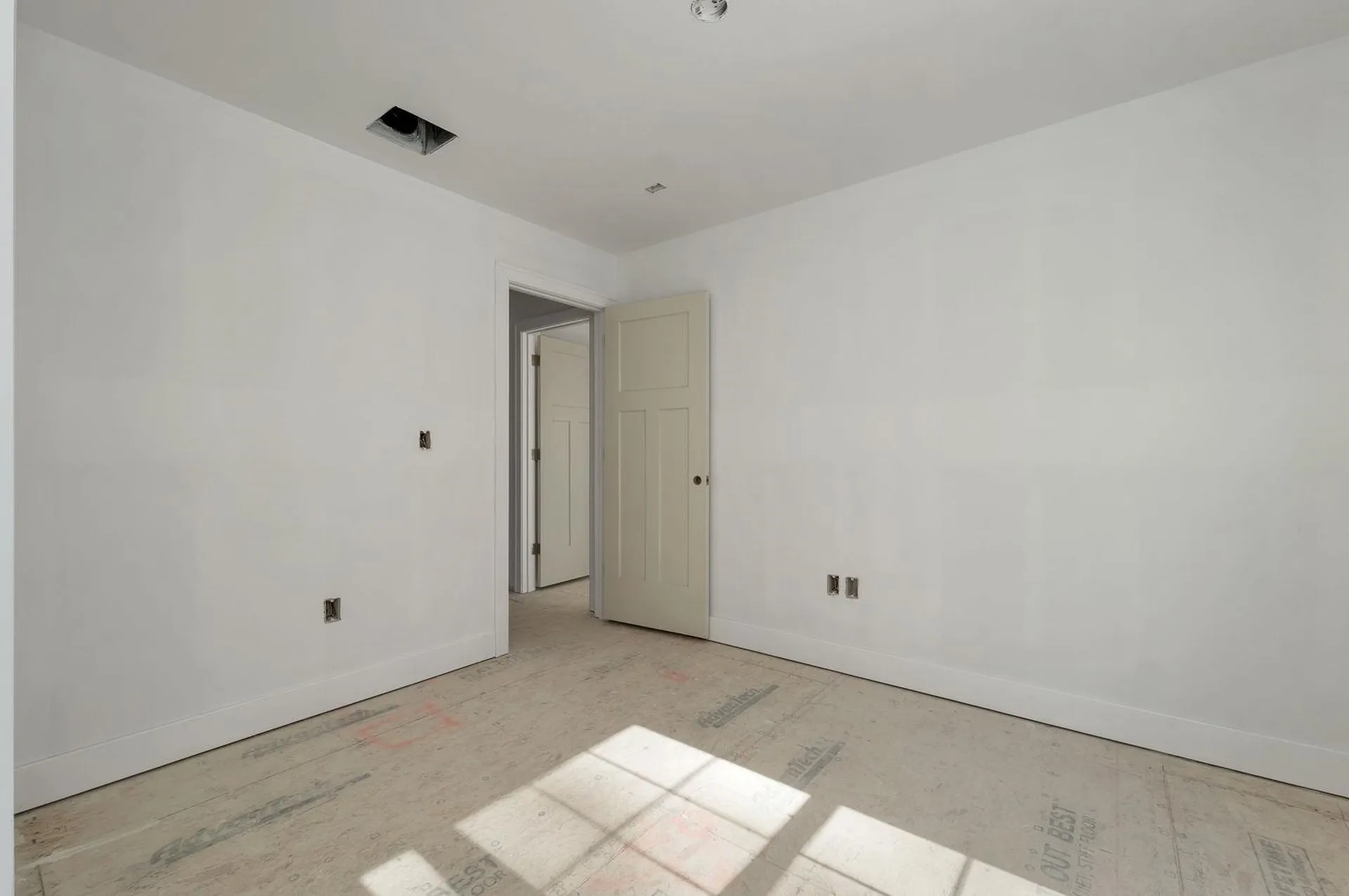 8 Wiley Hill Road Londonderry NH 03053