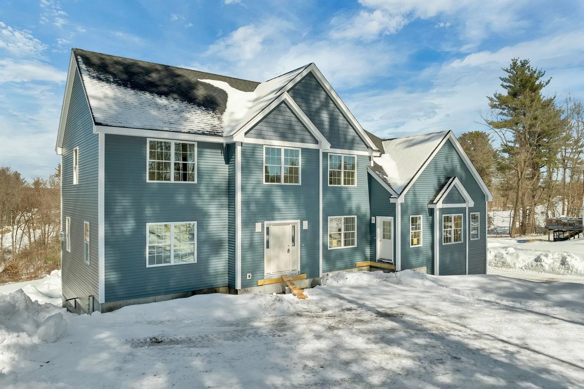 8 Wiley Hill Road Londonderry NH 03053
