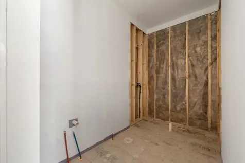 8 Wiley Hill Road Londonderry NH 03053