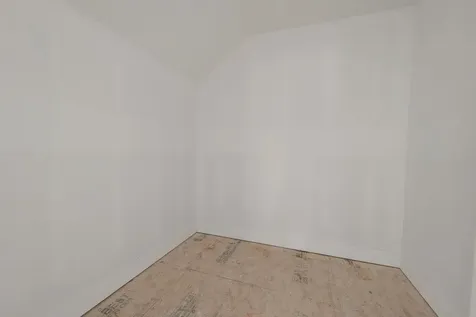 8 Wiley Hill Road Londonderry NH 03053