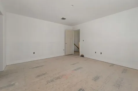 8 Wiley Hill Road Londonderry NH 03053