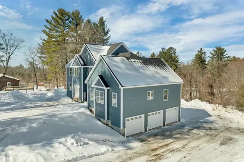 8 Wiley Hill Road Londonderry NH 03053