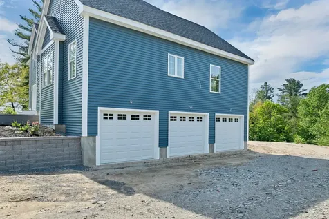 8 Wiley Hill Road Londonderry NH 03053