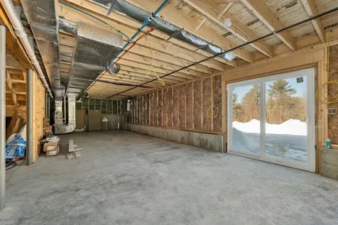 8 Wiley Hill Road Londonderry NH 03053