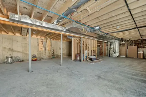 8 Wiley Hill Road Londonderry NH 03053