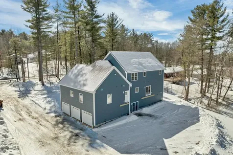8 Wiley Hill Road Londonderry NH 03053