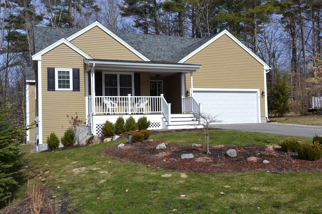 4 Mulberry Court Wolfeboro NH 03894