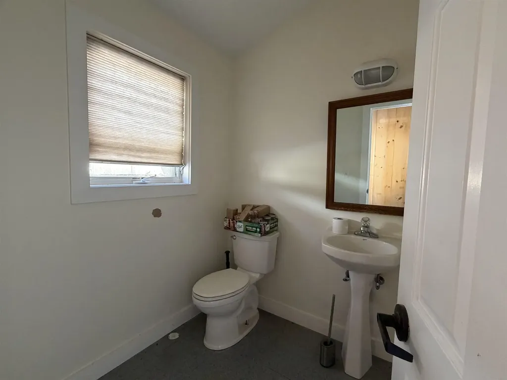 116 Smith Pond Road Enfield NH 03748