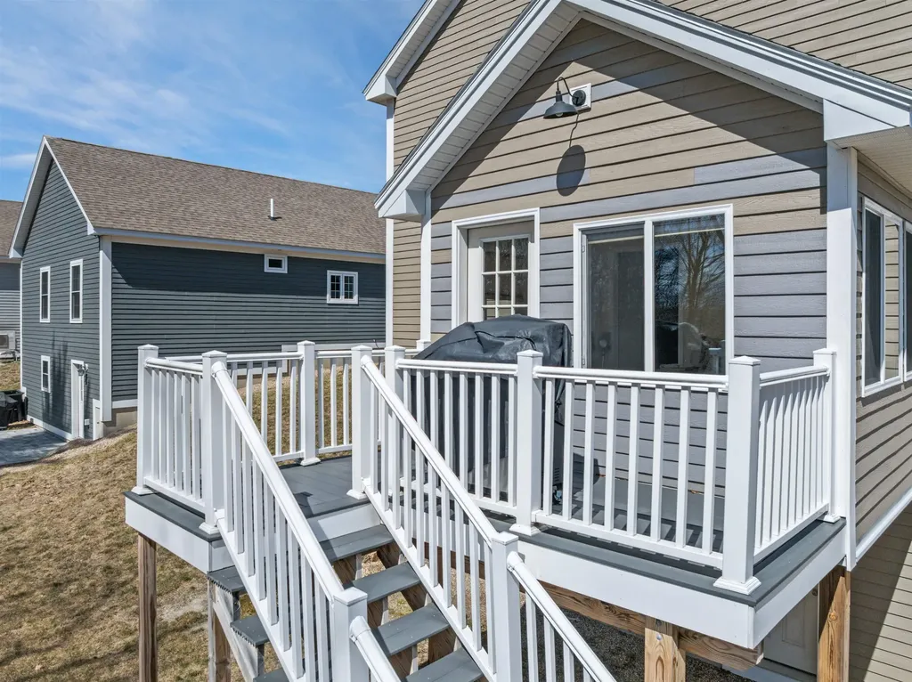 113 Memory Lane Laconia NH 03246