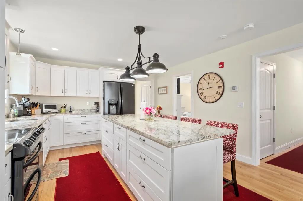 113 Memory Lane Laconia NH 03246