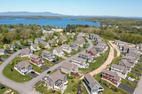 113 Memory Lane Laconia NH 03246