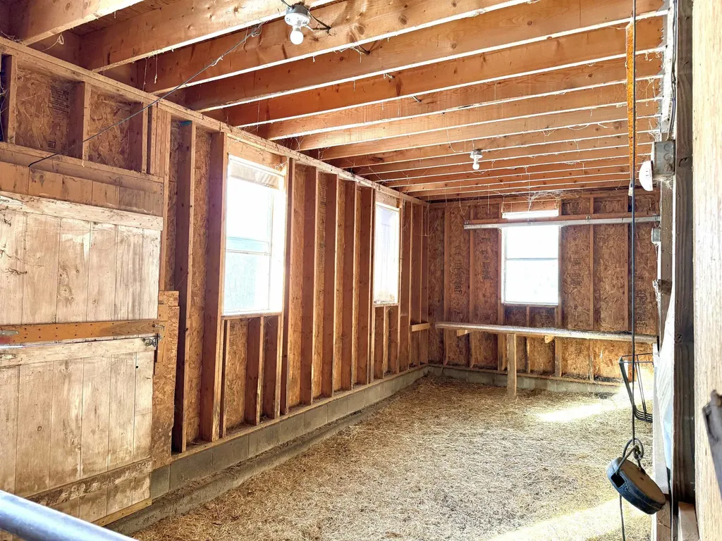 4205 Route 131 Weathersfield VT 05151