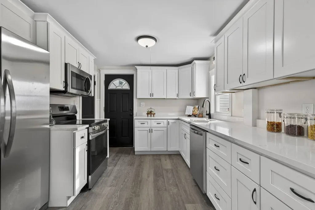 48 Jackson Street Laconia NH 03246