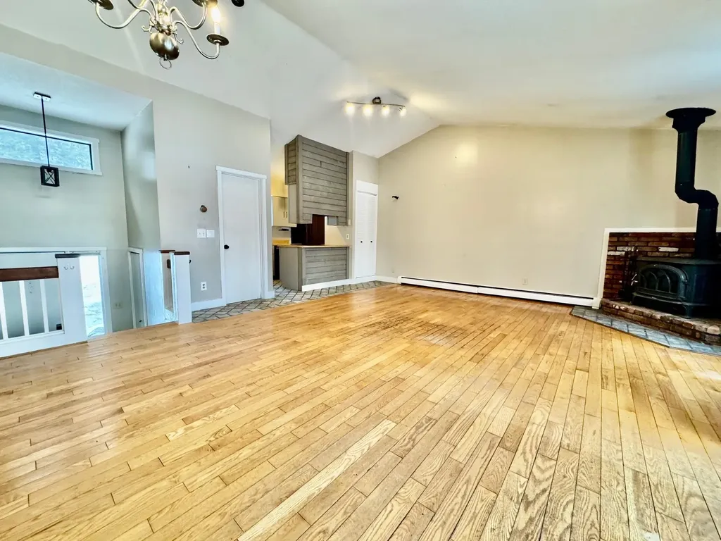 445 Old Quechee Road Hartford VT 05059