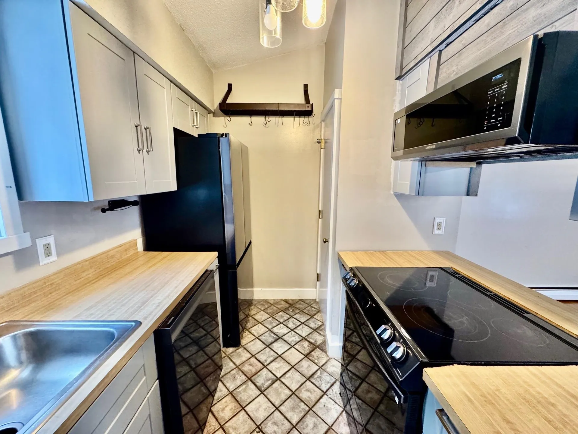 445 Old Quechee Road Hartford VT 05059