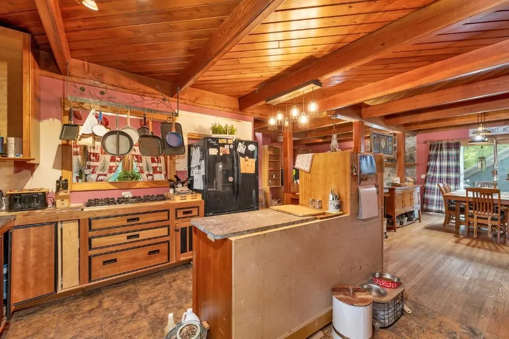 11 Bonney Shores Road Meredith NH 03253