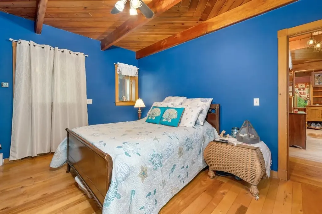 11 Bonney Shores Road Meredith NH 03253