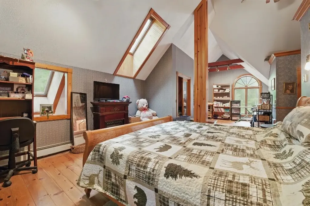 11 Bonney Shores Road Meredith NH 03253