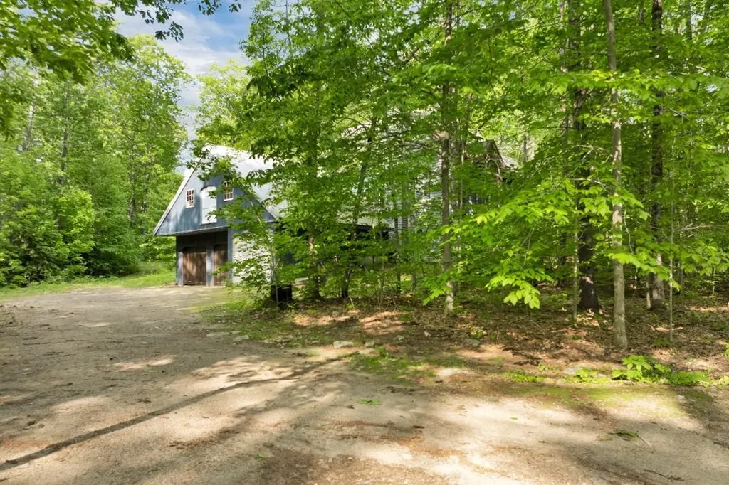11 Bonney Shores Road Meredith NH 03253