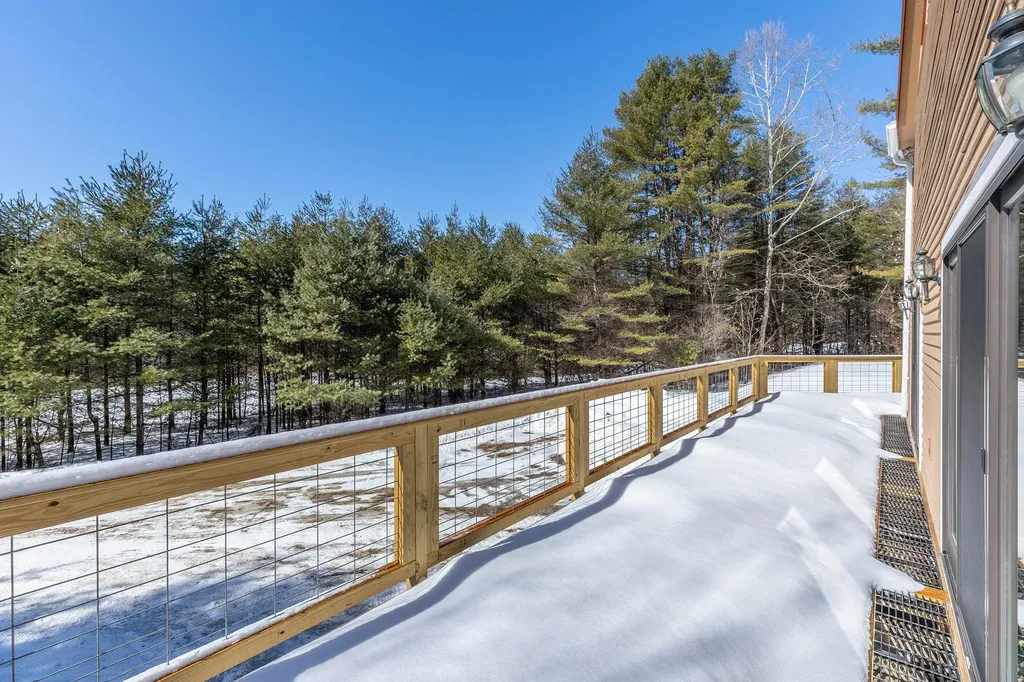 98 Gleason Farm Lane Jamaica VT 05343