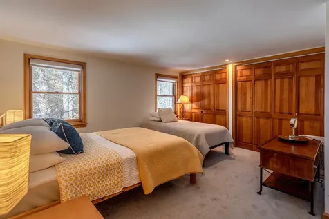 98 Gleason Farm Lane Jamaica VT 05343