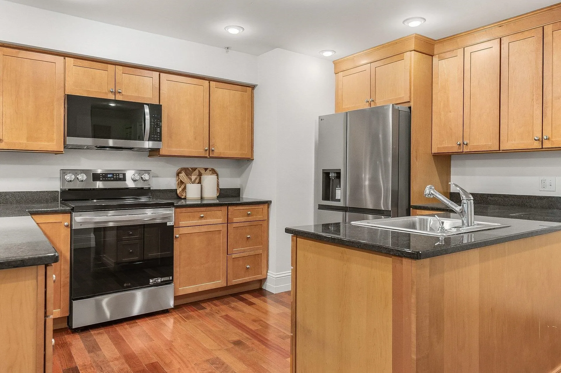 18 Congress Street Portsmouth NH 03801