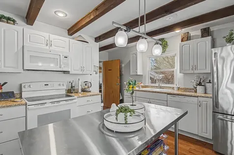 505 Middle Road Colchester VT 05446