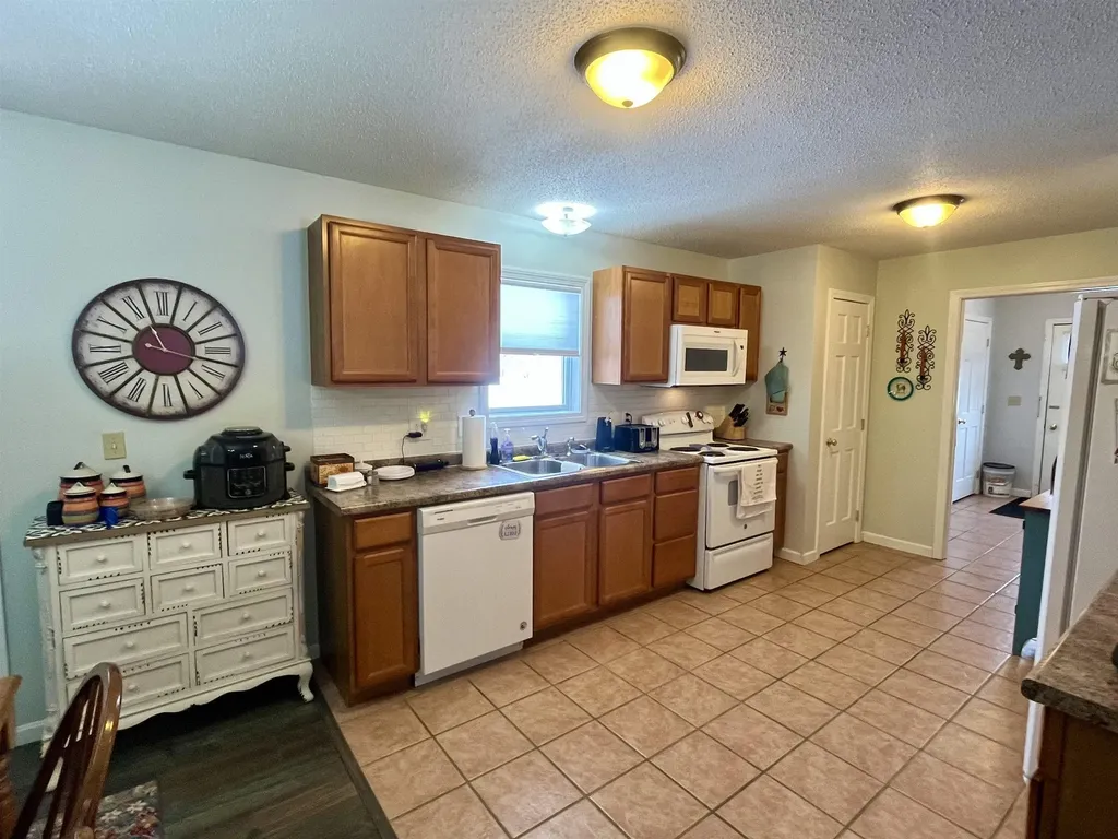 100 Devery Lane Castleton VT 05735