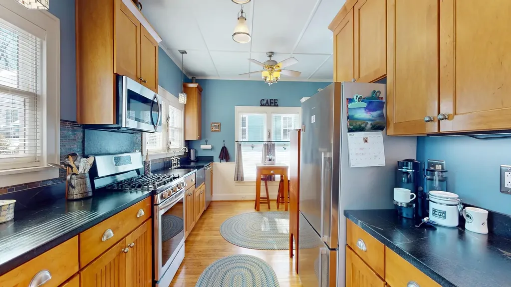 371 Weybridge Street Middlebury VT 05753