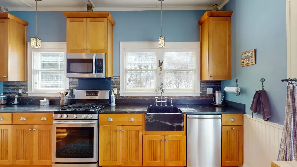 371 Weybridge Street Middlebury VT 05753