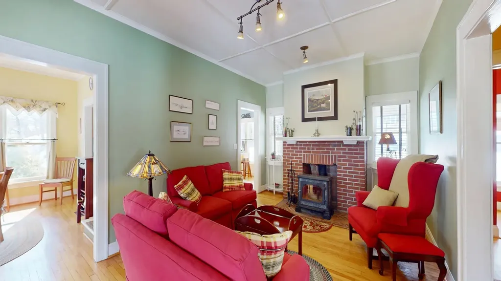 371 Weybridge Street Middlebury VT 05753