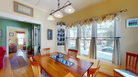 371 Weybridge Street Middlebury VT 05753