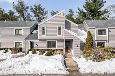 3 Black Oak Drive Nashua NH 03062